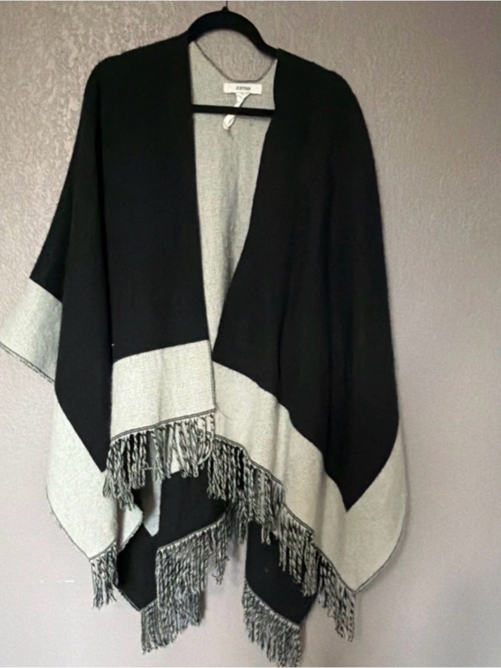 JustFab Black and Light Gray Knit Cardigan